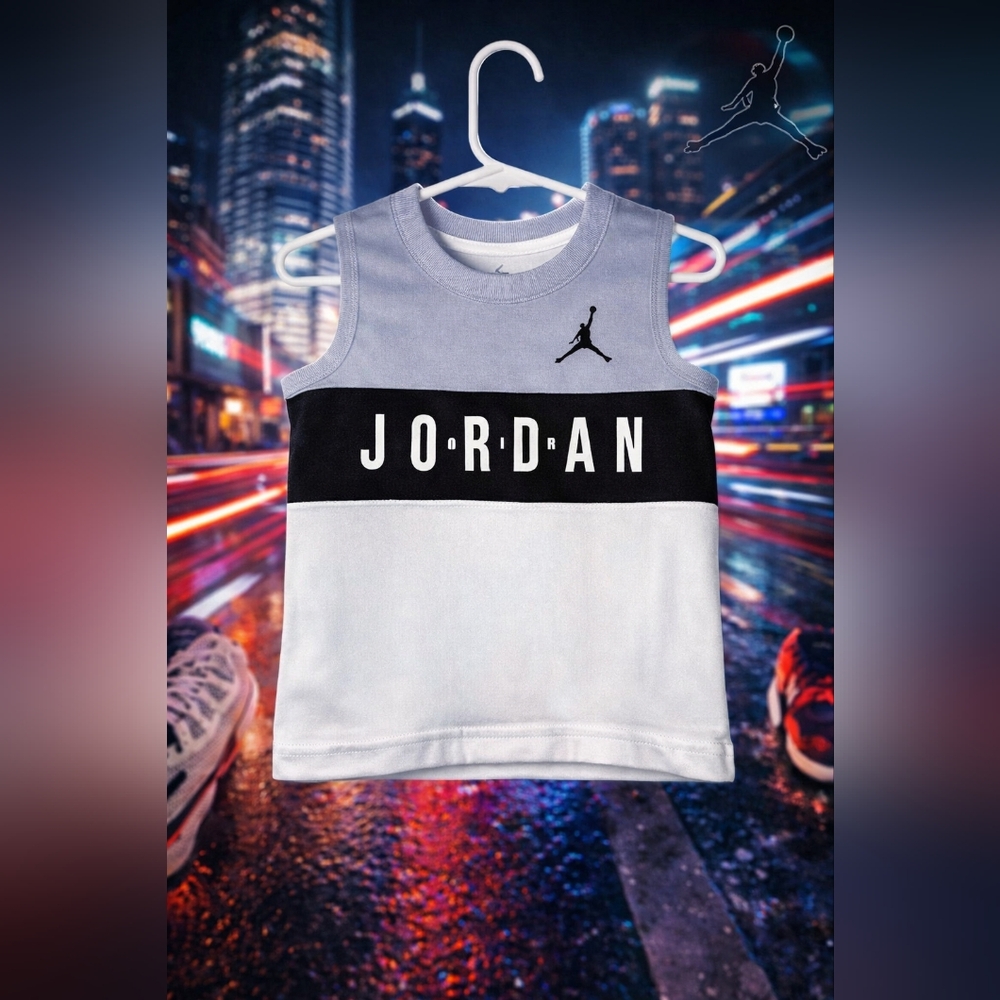 Jordan Gray and Black Sleeveless Top